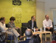 taula debat. Font: Torre Jussana (Flickr) Font: 