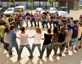 Ajuda a millorar l’Escola d’Estiu del Voluntariat - Foto: Flickr Font: 