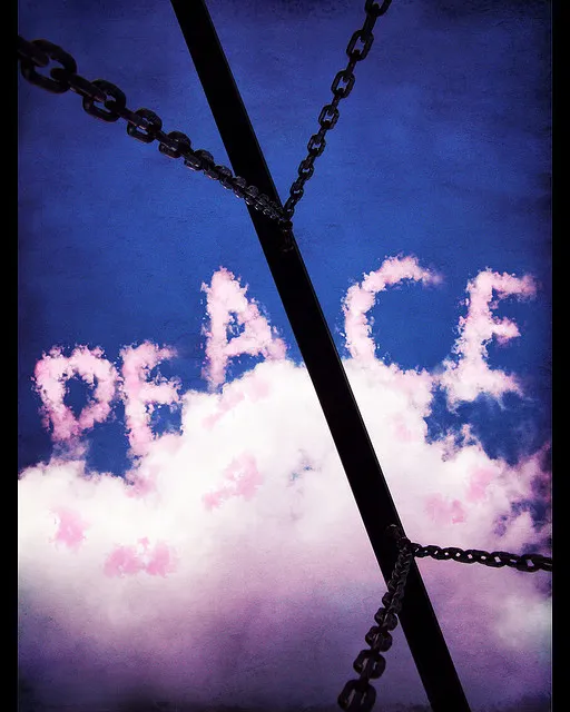 La paraula Peace feta amb els núvols_Snapies ~ hiatus!_Flickr La paraula Peace feta amb els núvols_Snapies ~ hiatus!_Flickr