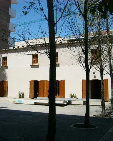 Edifici de Cases d'en Puig del Prat