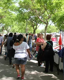 Imatges d'una edició anterior del mercat de segona mà de Vilanova (imatge:vilanova.cat)