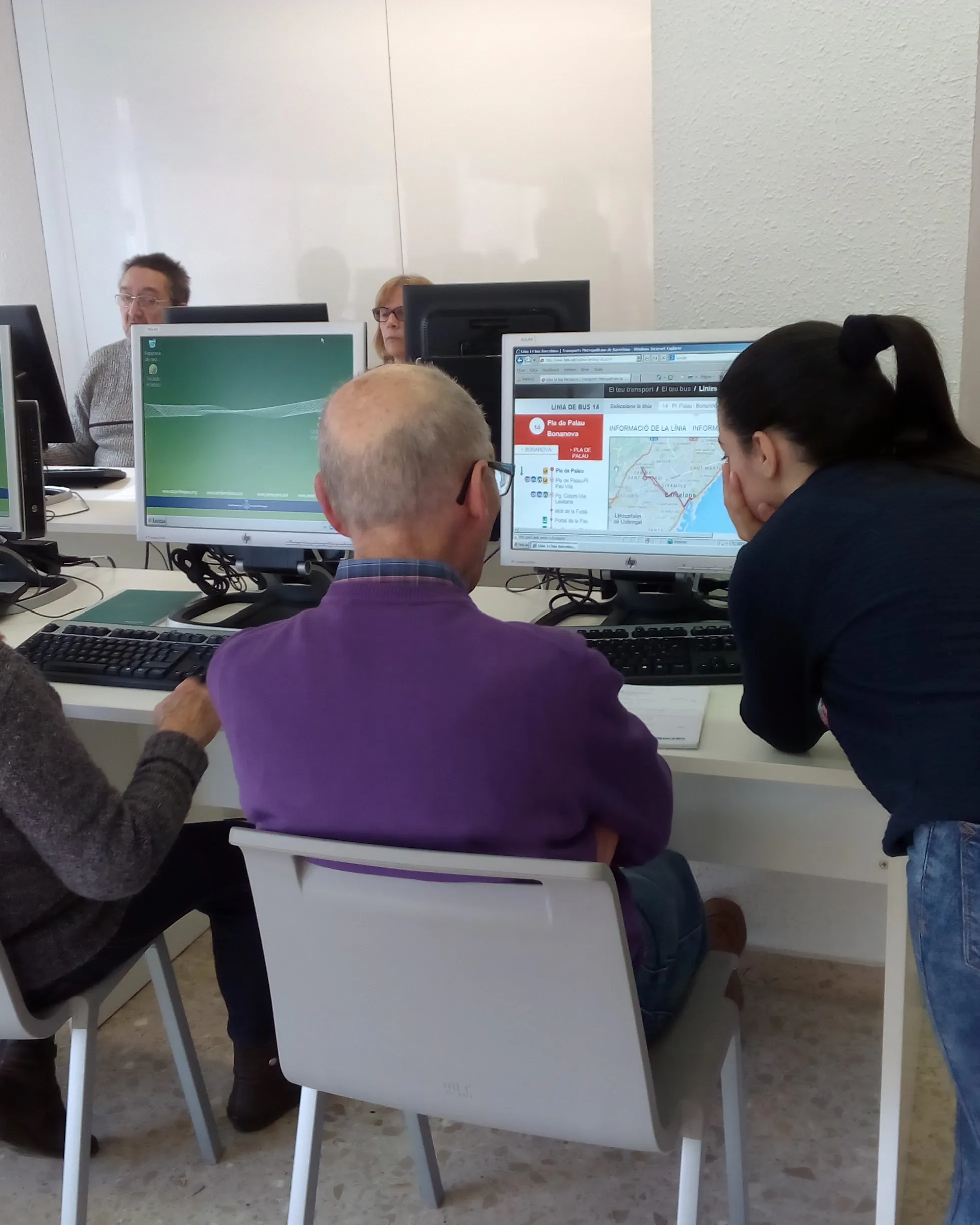 Participants del 'Connecta Jove', projecte d'Aprenentage i Servei. Font: Fundesplai