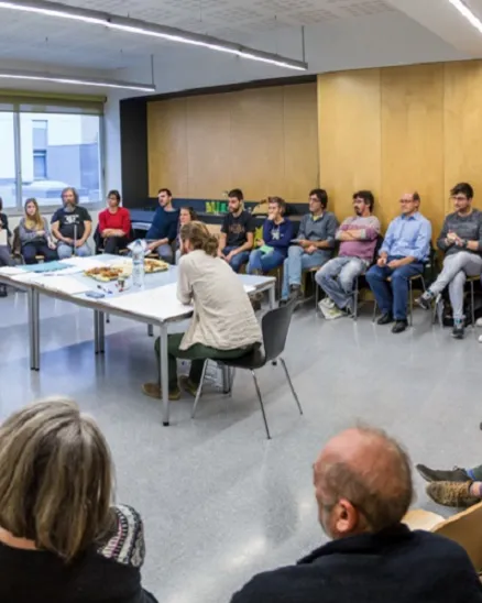 Foto d'una trobada anterior d'Energies Comunitàries. Font: Energies Comunitàries
