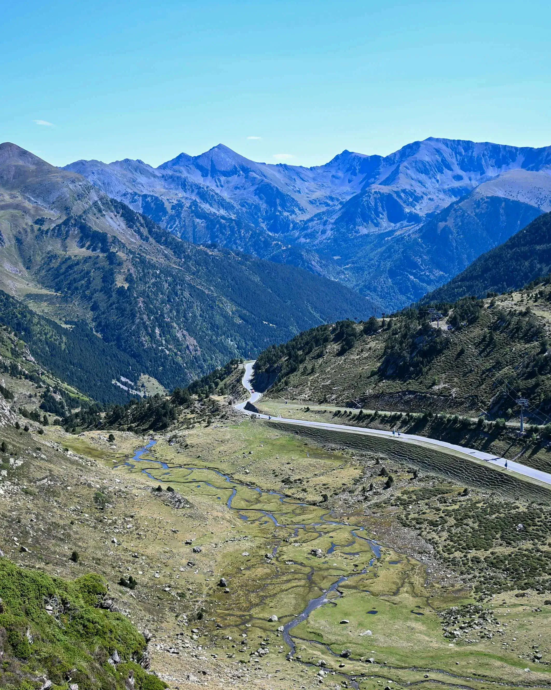 Carretera i muntanyes d'Andorra