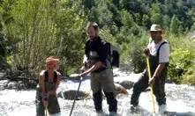 Pesca elèctrica per estudiar peixos de rius i embassaments (foto: Sandra Saura)