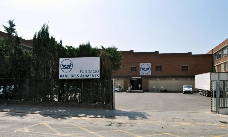 Entrada a les instal·lacions del Banc. Font: Banc dels Aliments (flickr)