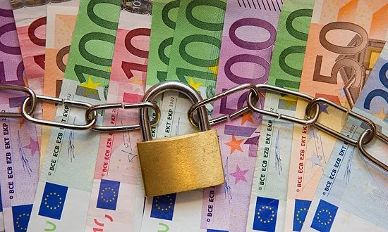 Imatge bitllets i candau