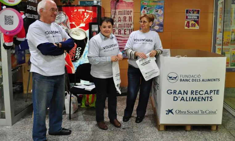 Voluntaris del Gran Recapte 2011 a Barcelona. Font: Banc dels Aliments (flickr)