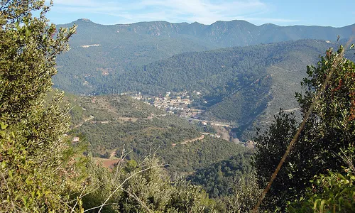 Vista del Figaró. Foto: su-lin (http://www.flickr.com/photos/su-lin/)