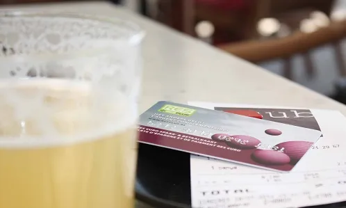 Una cervesa pagada amb RES a Girona