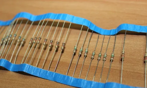 Les resistències són uns elements claus en els circuits electrònics