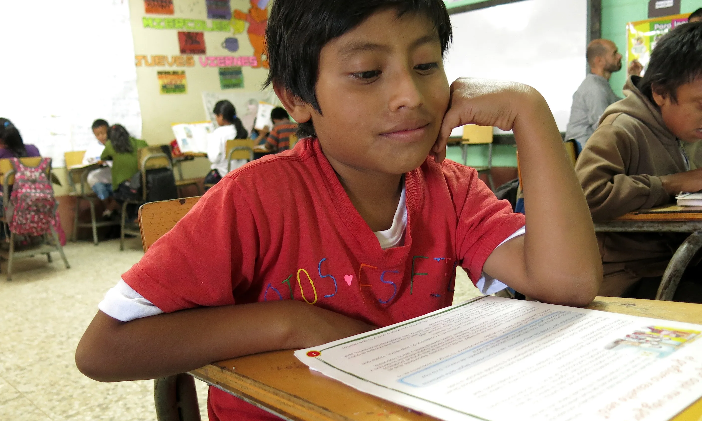 Programa de lectoescriptura bilingüe a Guatemala / Font: Proide