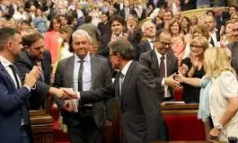 Imatge del Parlament després de la votació de la llei