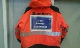 Armilla d'un bomber voluntari. Font: Bloc dels bombers de Cornudella