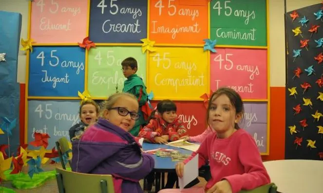 Foto: La Capsa dels somnis. 45 anys del Club d'Esplai Bellvitge