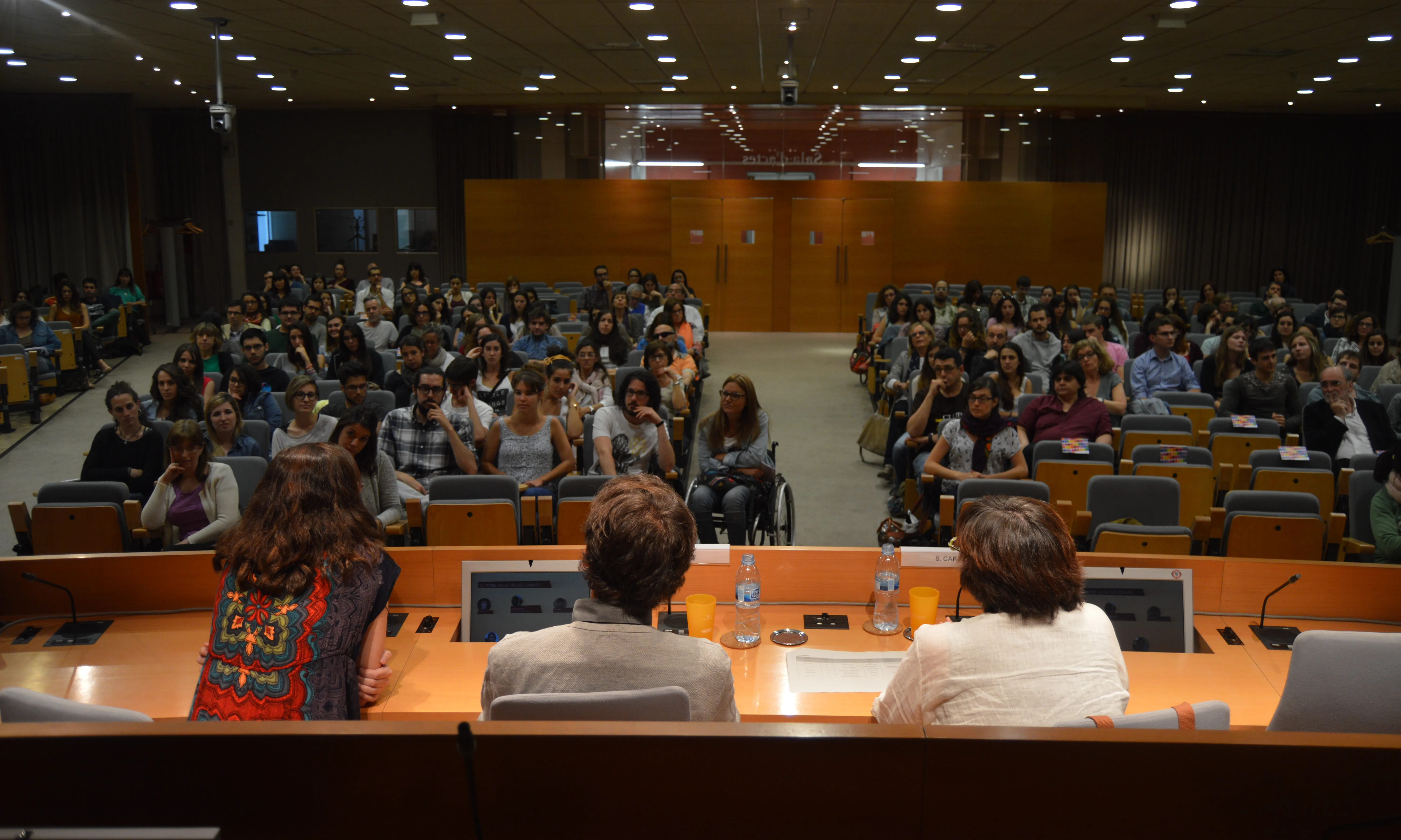 La Sala d'actes del Rectorat, plena, per l'acte de cloenda de la FAS (Font: Ariadna Duran)