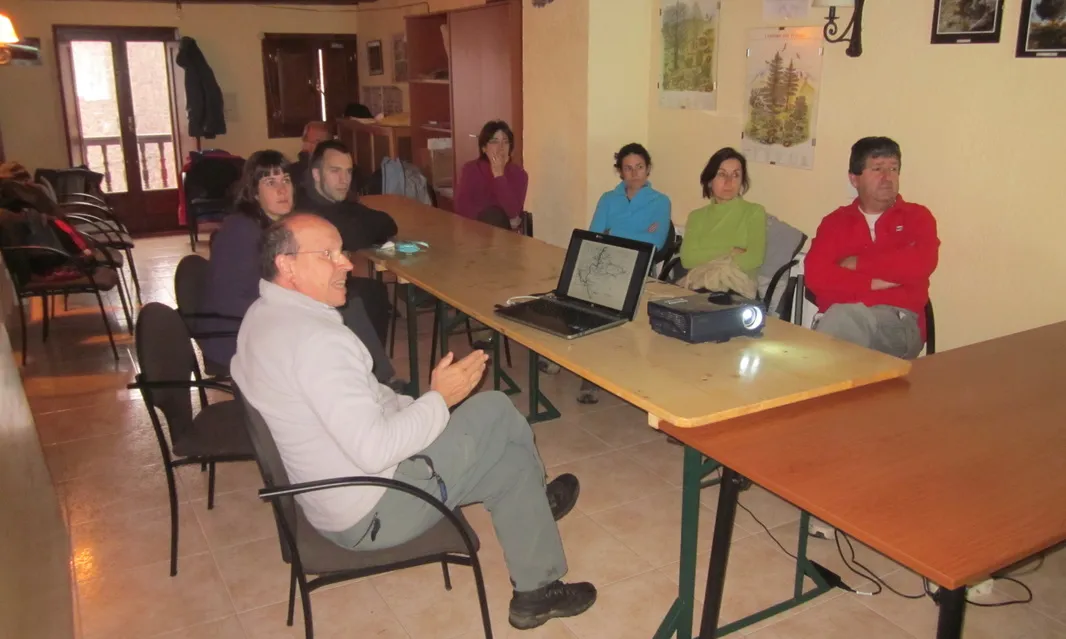 La sala polivalent del refugi és ideal per reunir-se, treballar,...
