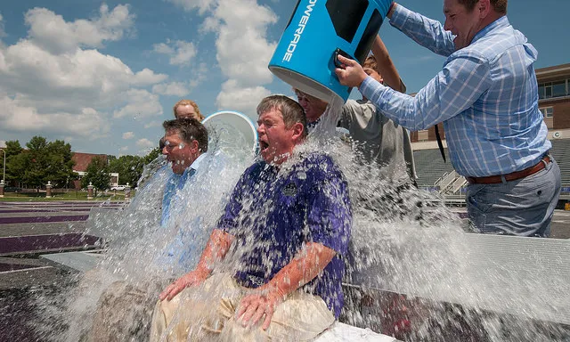 Participants a l'Ice Bucket Challenge. Font: University of Central Arkansas