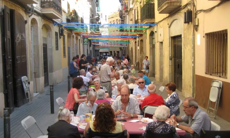L'entitat participa activament de la Festa Major de Sants.