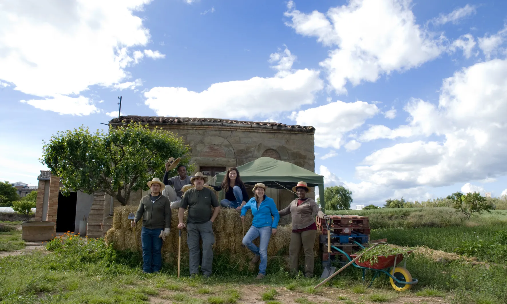 Membres del projecte d'horts socials de la Fundació Rosa Oriol (Font: Fundació Rosa Oriol)