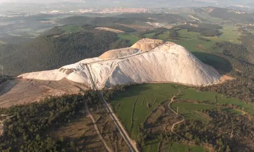 La muntanya de residus no gestionats de Iberpotash (imatge:prousal.org)