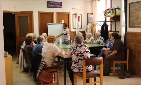 Treballant amb la gent gran al PDC de la Federació d'Associacions de Veïns de Manresa
