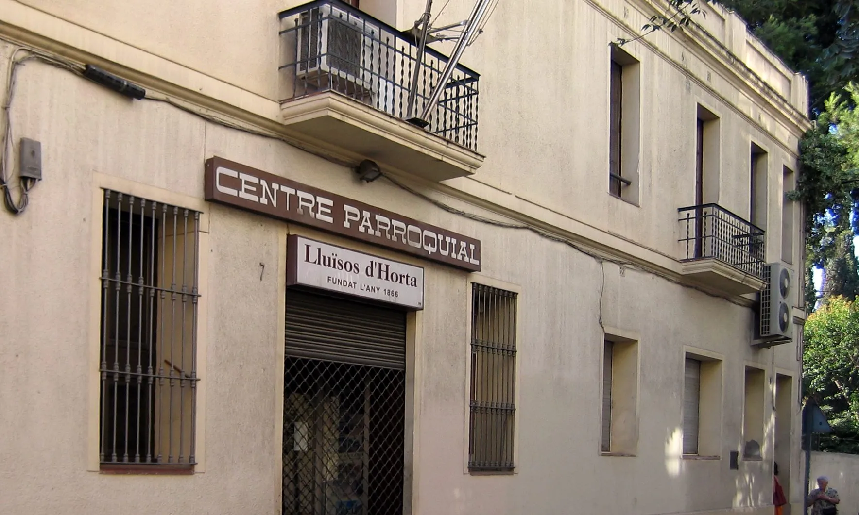 Façana dels Lluïsos d'Horta.