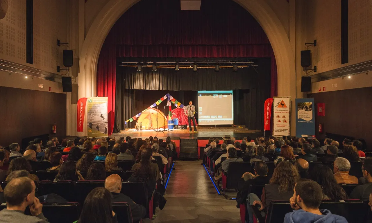 Teatre dels Lluïsos d'Horta.