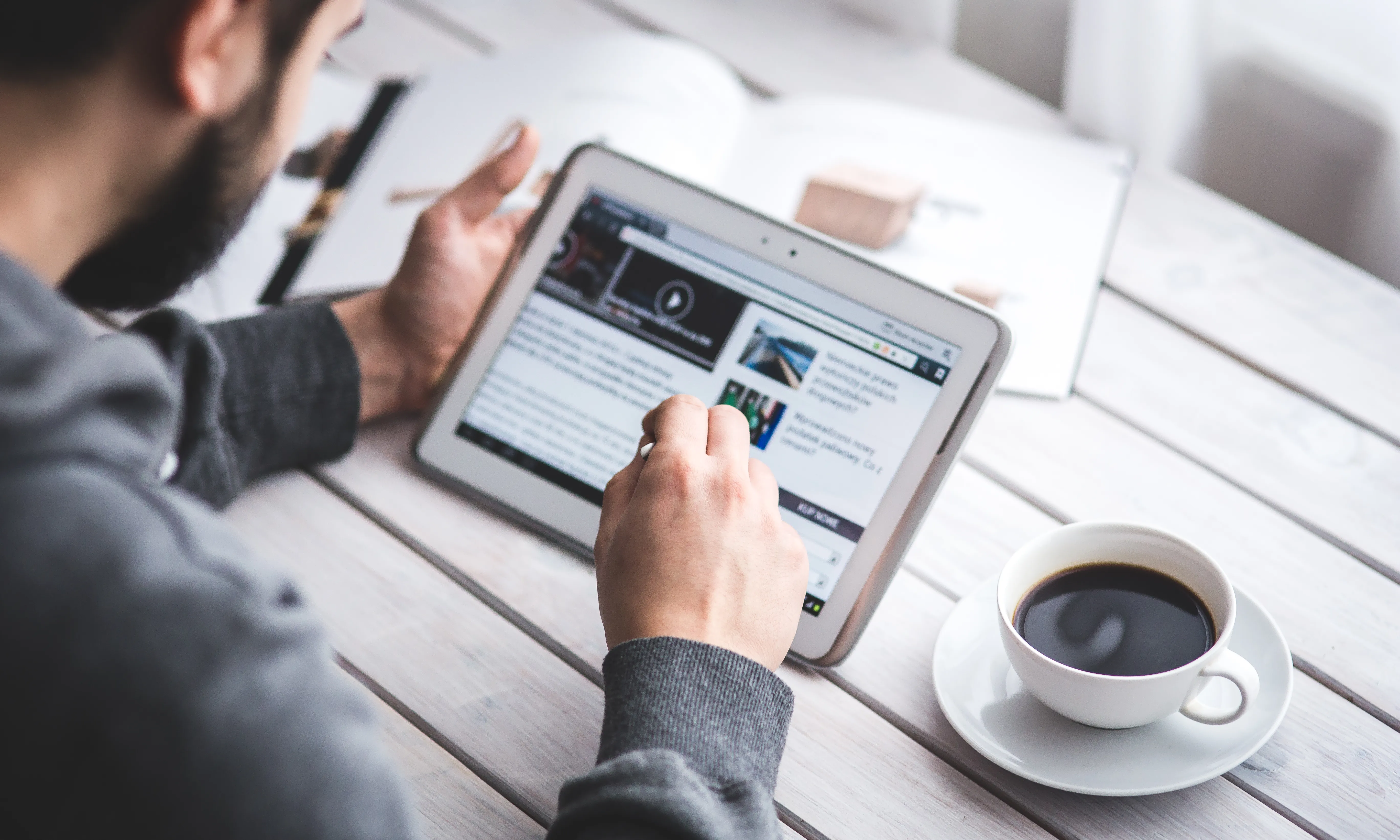 Recursos a Internet. Font: Pexels