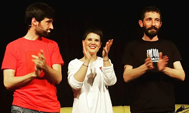 Borja Penalba, Mireia Vives i Roc Casagran presentaran "Amor fora de mapa" (font: Catalunya Illustration).