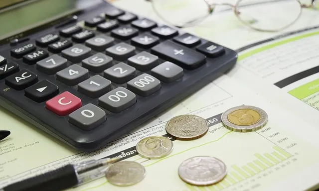 Calculadora per sumar les subvencions al pressupost del projecte. Font: Pixabay