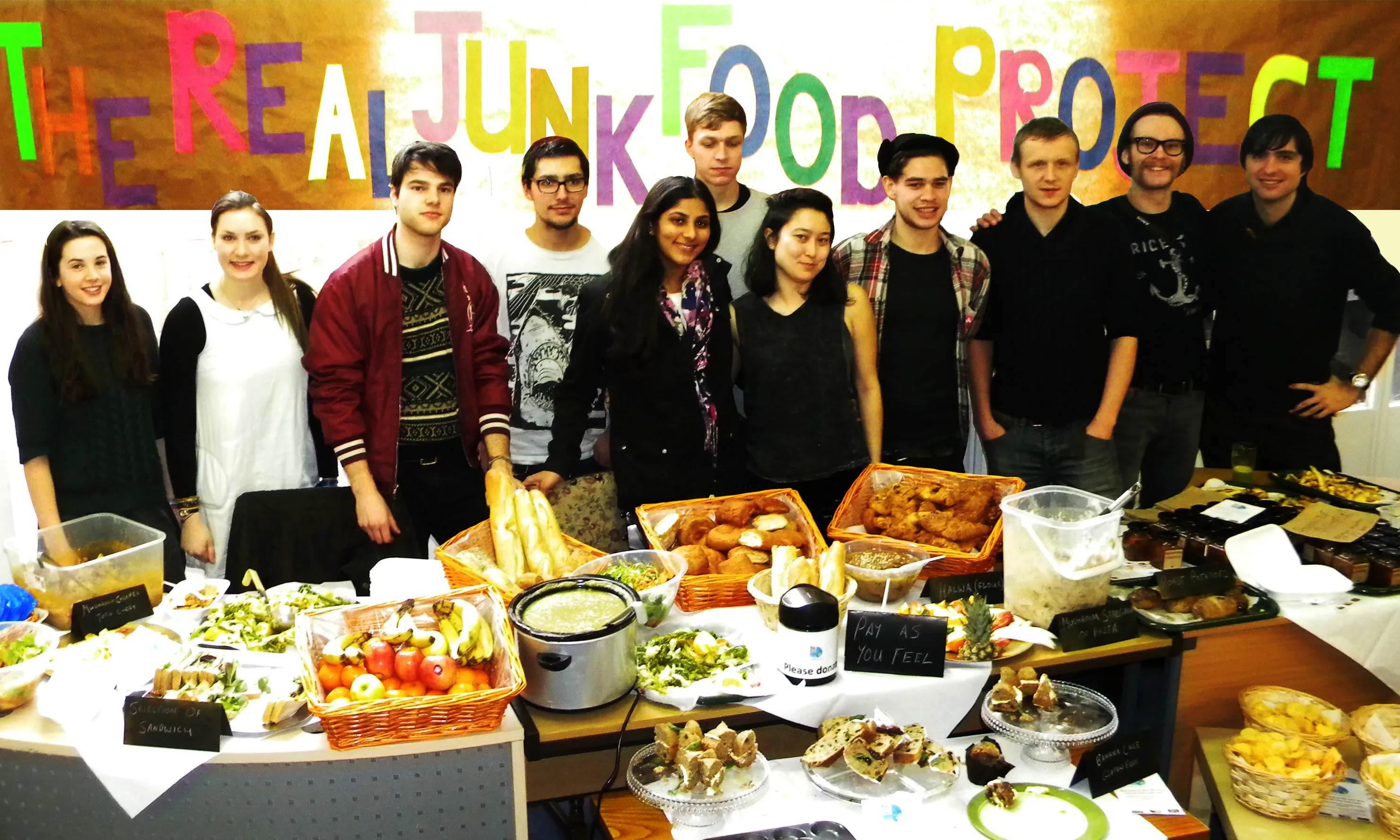 Voluntariat del projecte The Real Junk Food al Regne Unit. Font: Indiegogo