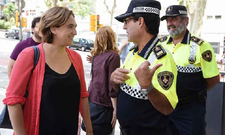 La UTEH millorarà la coordinació entre els cossos policials i les entitats socials per tal d'atendre de manera integral les víctimes. Foto: Ajuntament de Barcelona.