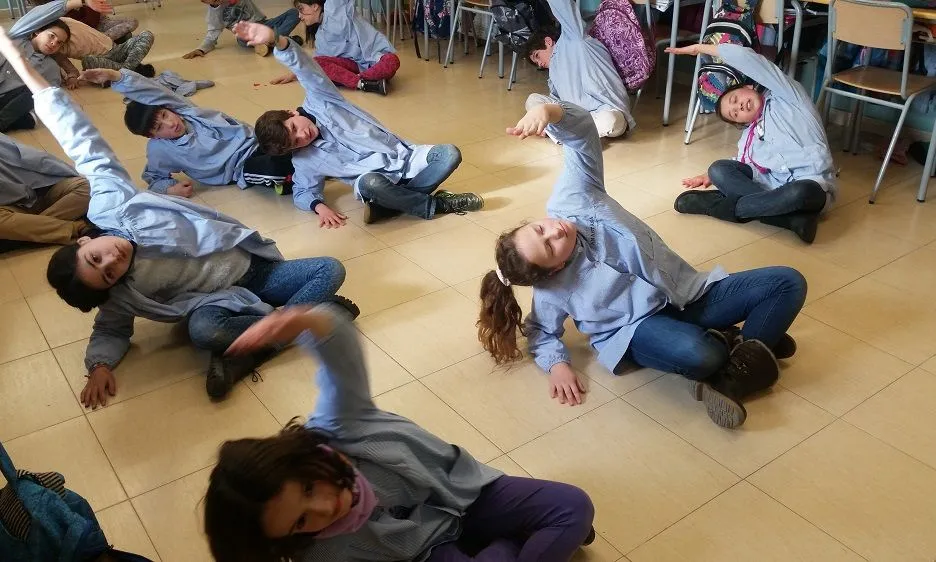 Taller "Respira al teu ritme", a l'Escola Arrels. Font: Blog del Programa SI!