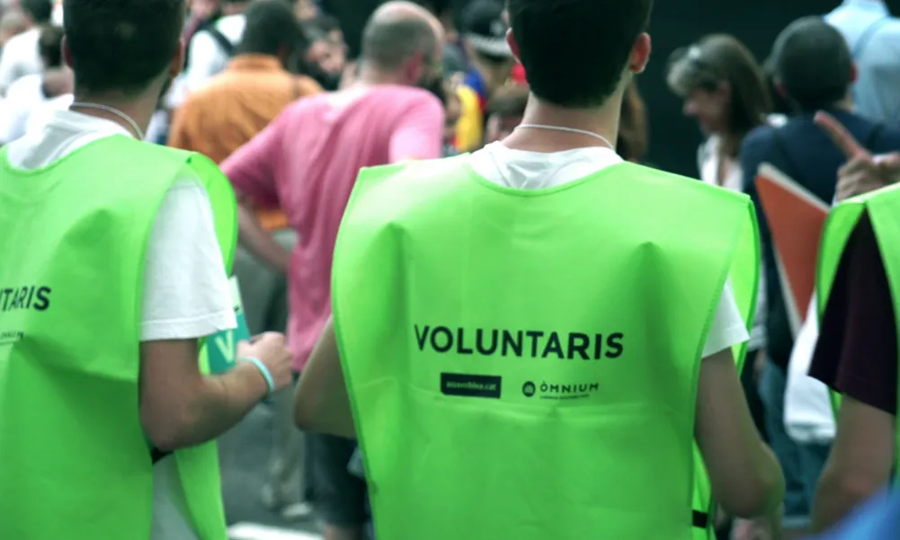 El voluntariat moltes vegades esdevé vital perquè les entitats puguin desenvolupar els seus projectes. (Font: idemtv.com)