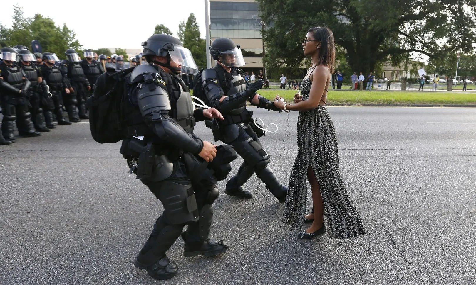 Categoria "Contemporany Issues". World Press Photo 2017 (autor: Jonathan Bachman).