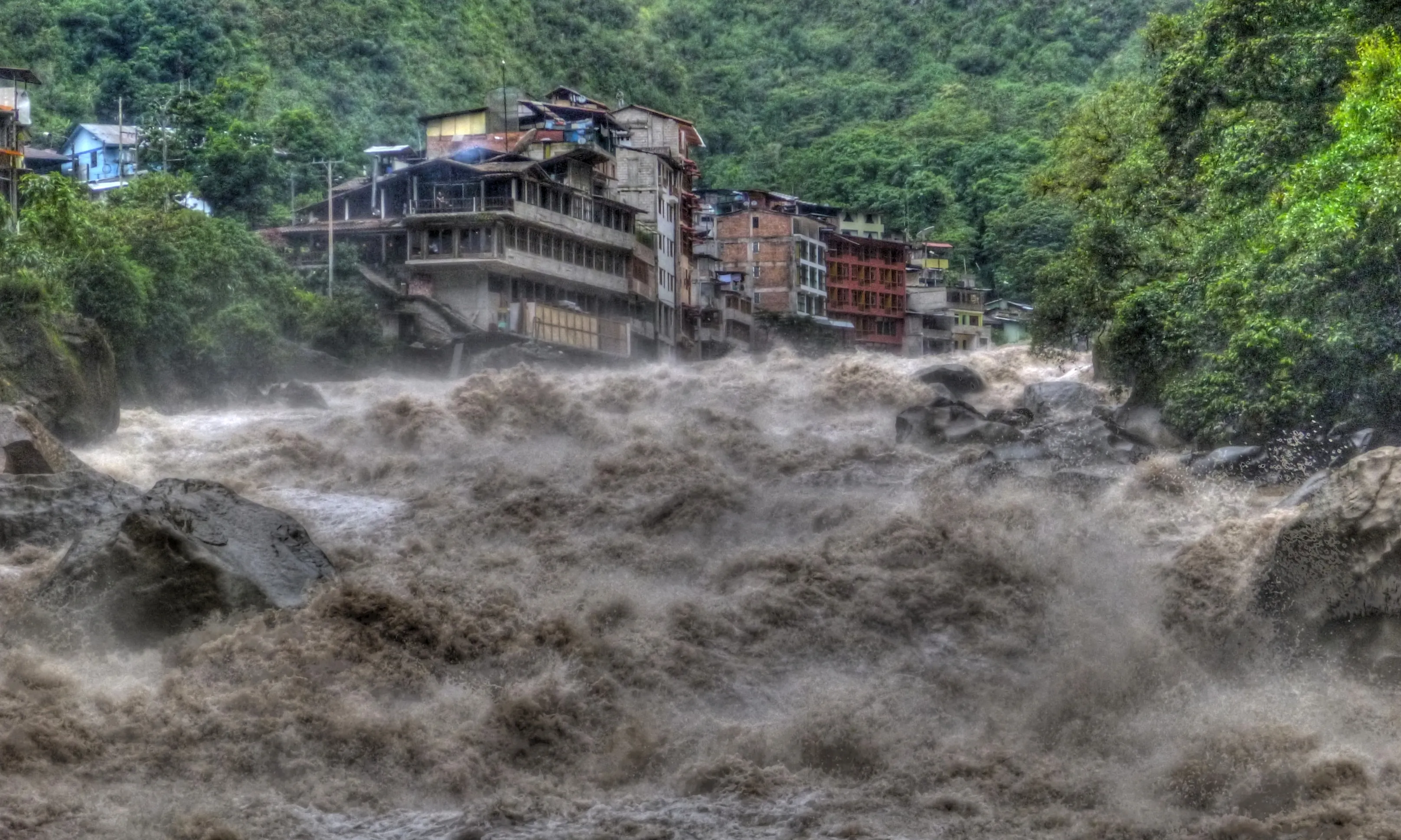 Corrent avall del riu Aiguas Calientes. Font: Wikimedia