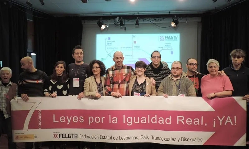 Membres de la FELGTB, col·lectiu que reivindica l'aprovació d'una llei integral d'igualtat