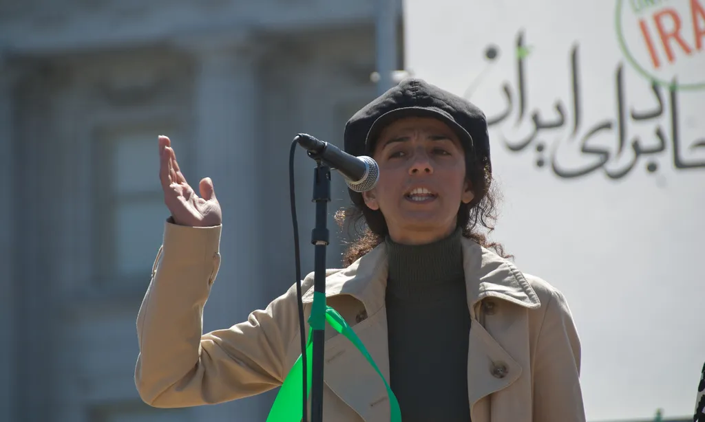 Masih Alinejad a San Francisco pel Iran Global Day of Action.