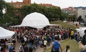 Fotografia d'algunes de les persones que van passar per la trobada en l'edició del 2015