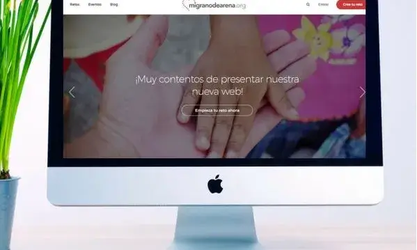PC amb pàgina migranodearena