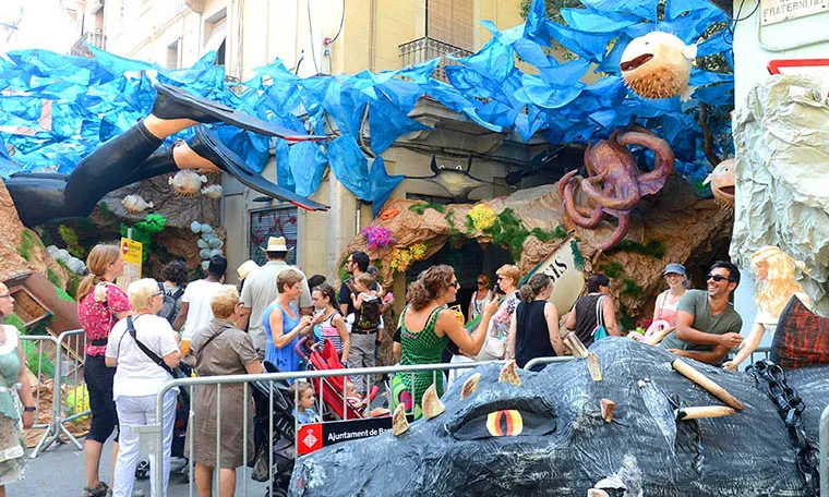 Guarniments als carrers de Gràcia