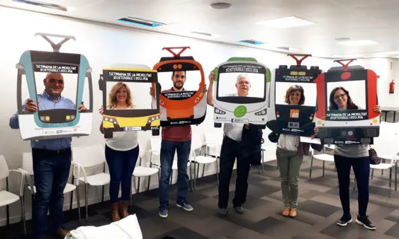 Persones voluntàries participants a la passada edició de la cursa de transports interurbana de Barcelona 