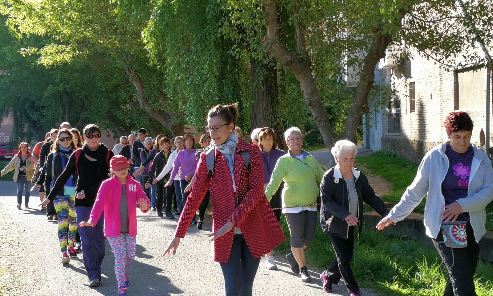 Activitat a l'aire lliure organitzada per l'Associació Fènix