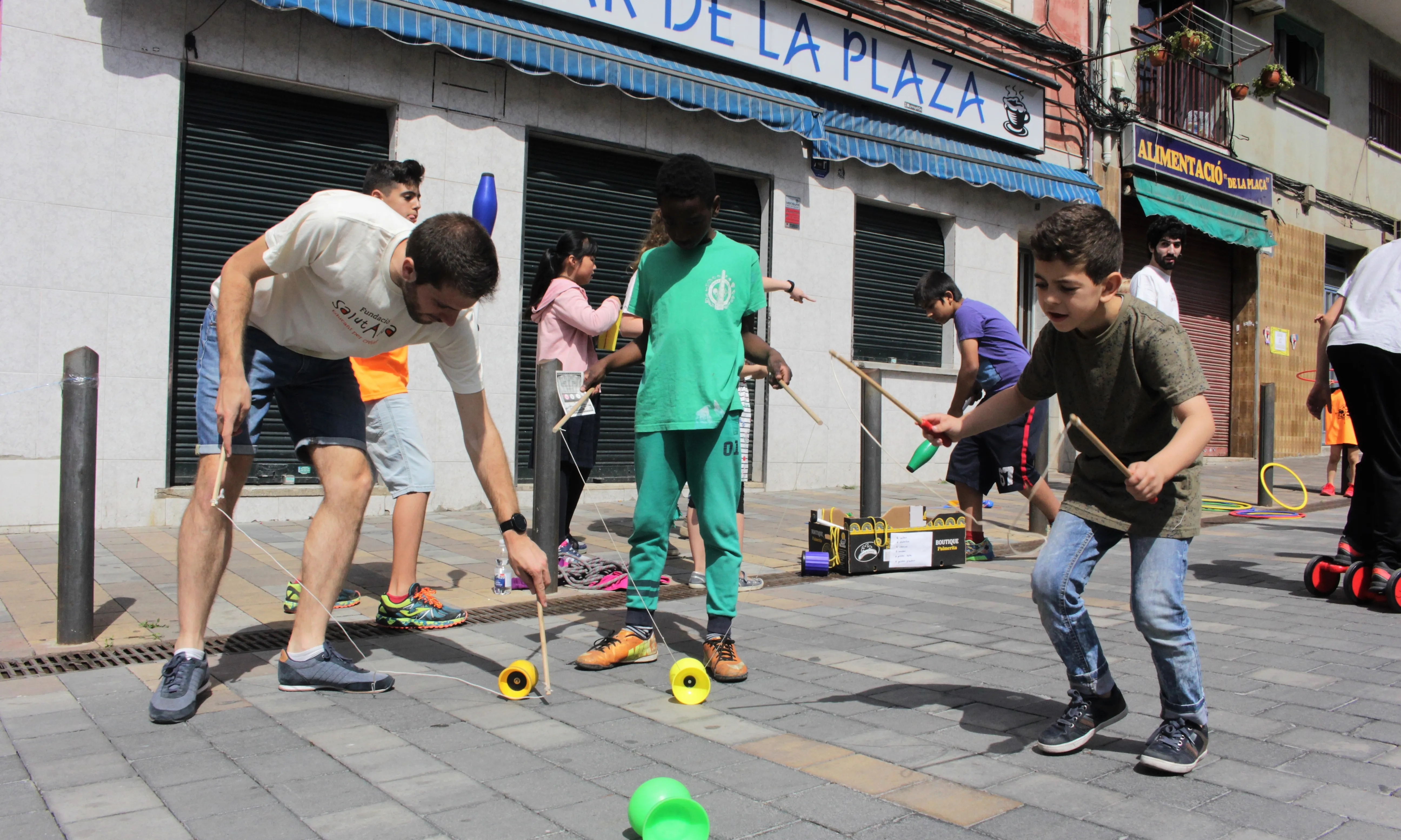 L’edició d’enguany, ha escollit com a fil conductor la recreació d’elements essencials d’una festa major. Font: Fundació Salut Alta.