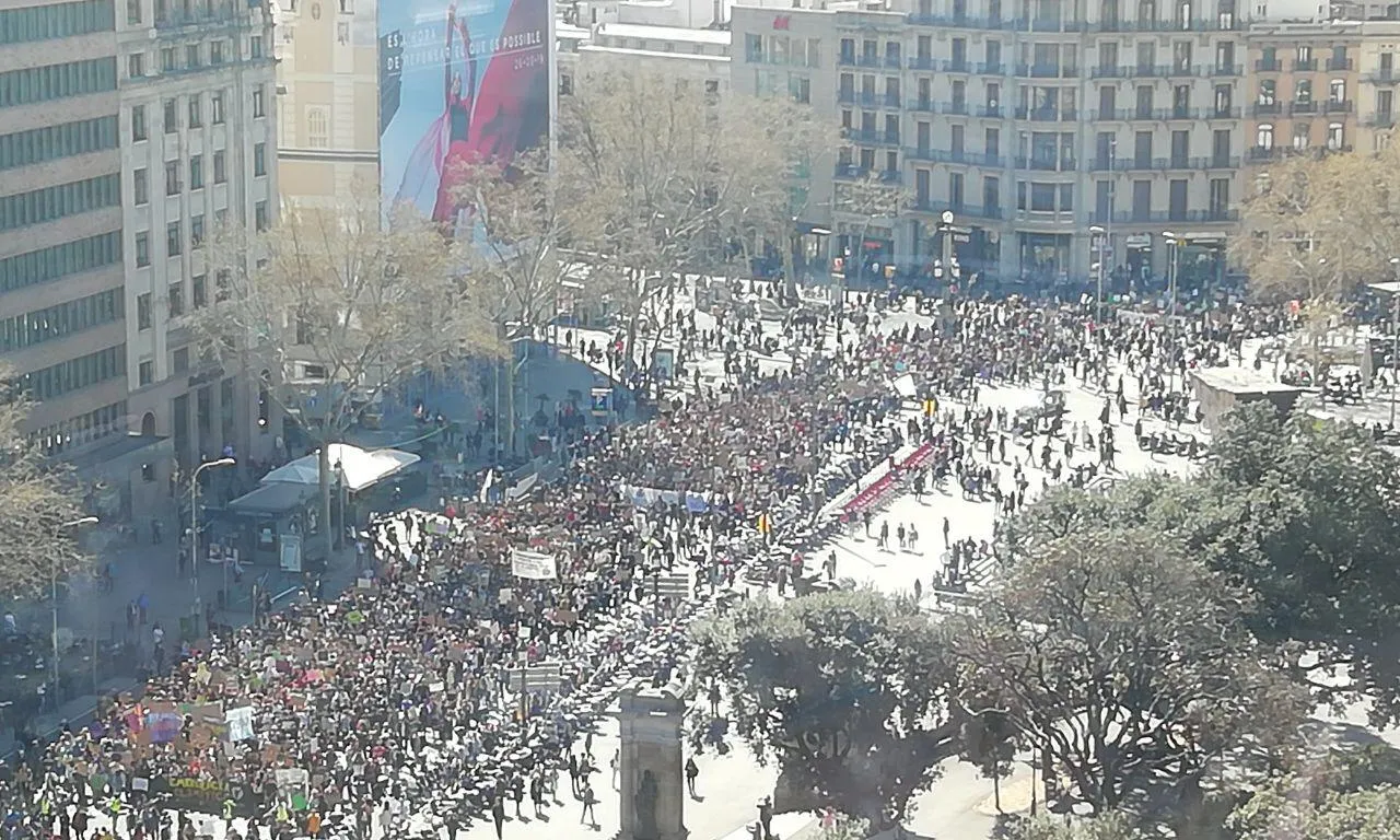 Primera manifestació internacional de F4F el 15 de març a Barcelona