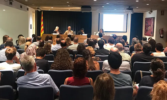 Imatge de la reunió entre el Departament de Treball, Afers Socials i Famílies i els ens locals. 