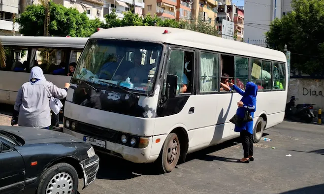 La 'Caravana Musical per la Pau' porta instruments al Líban per a la infància dels camps de refugiats.