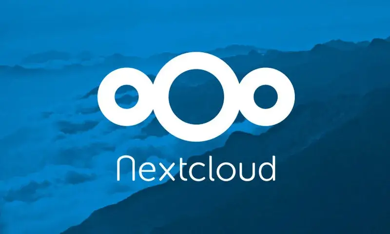Logotip de NextCloud. Imatge de Laboratorio Linux. Llicència d'ús CC BY NC SA 2.0