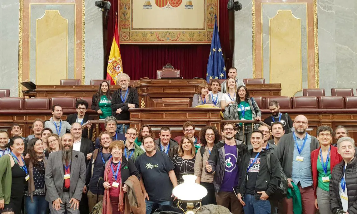 Membres del moviment associatiu cannàbic, al Congrés dels diputats l’octubre de 2017. Font: UPRC.